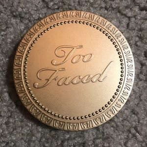 too faced bronzer